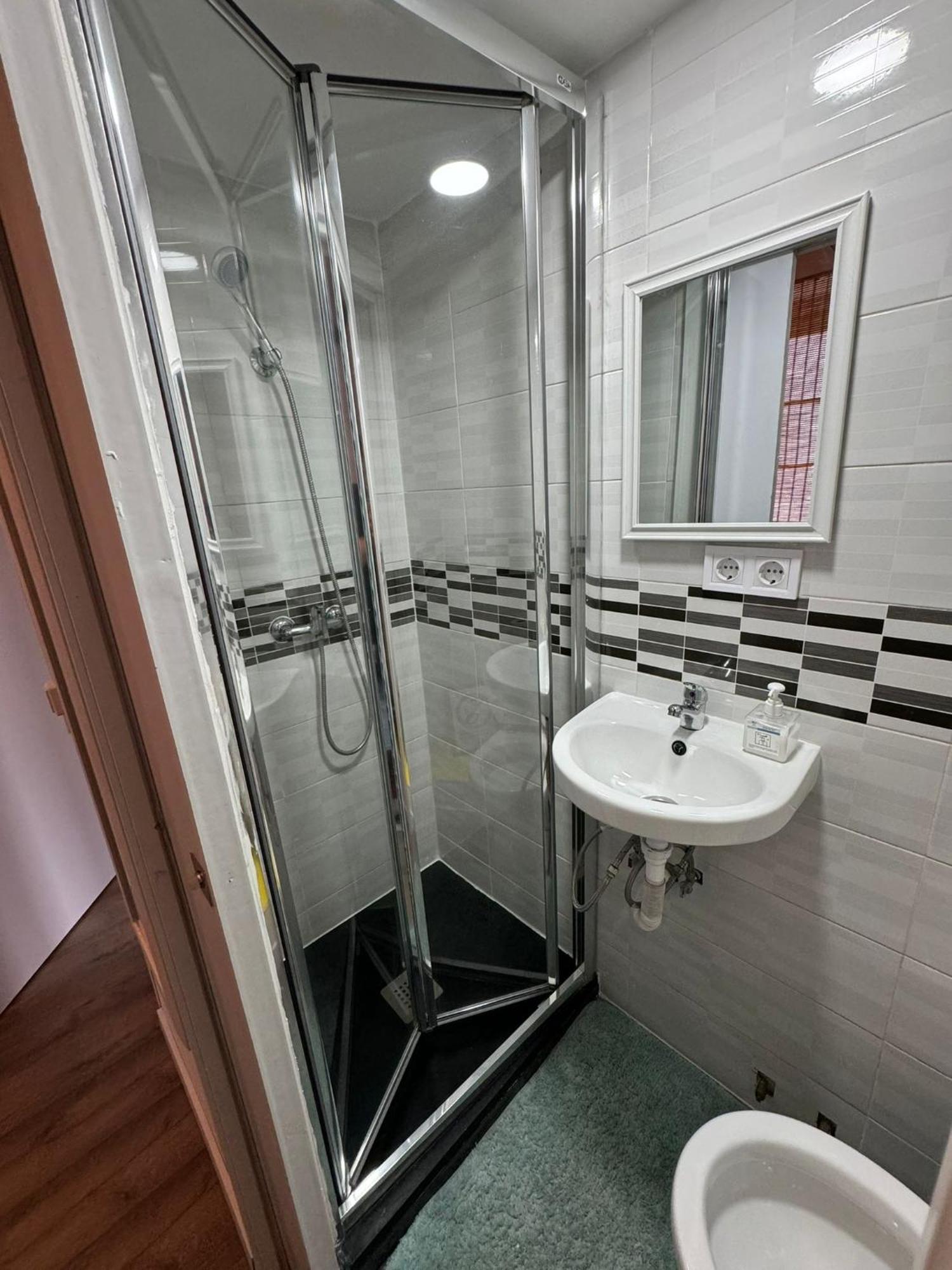 Alanta Apartments Μαδρίτη Εξωτερικό φωτογραφία