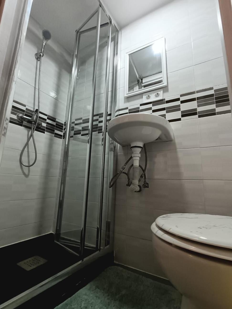 Alanta Apartments Μαδρίτη Εξωτερικό φωτογραφία